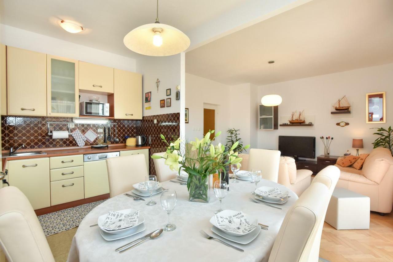 Apartment Bezic Kastela Bagian luar foto